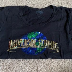 Universal t shirt